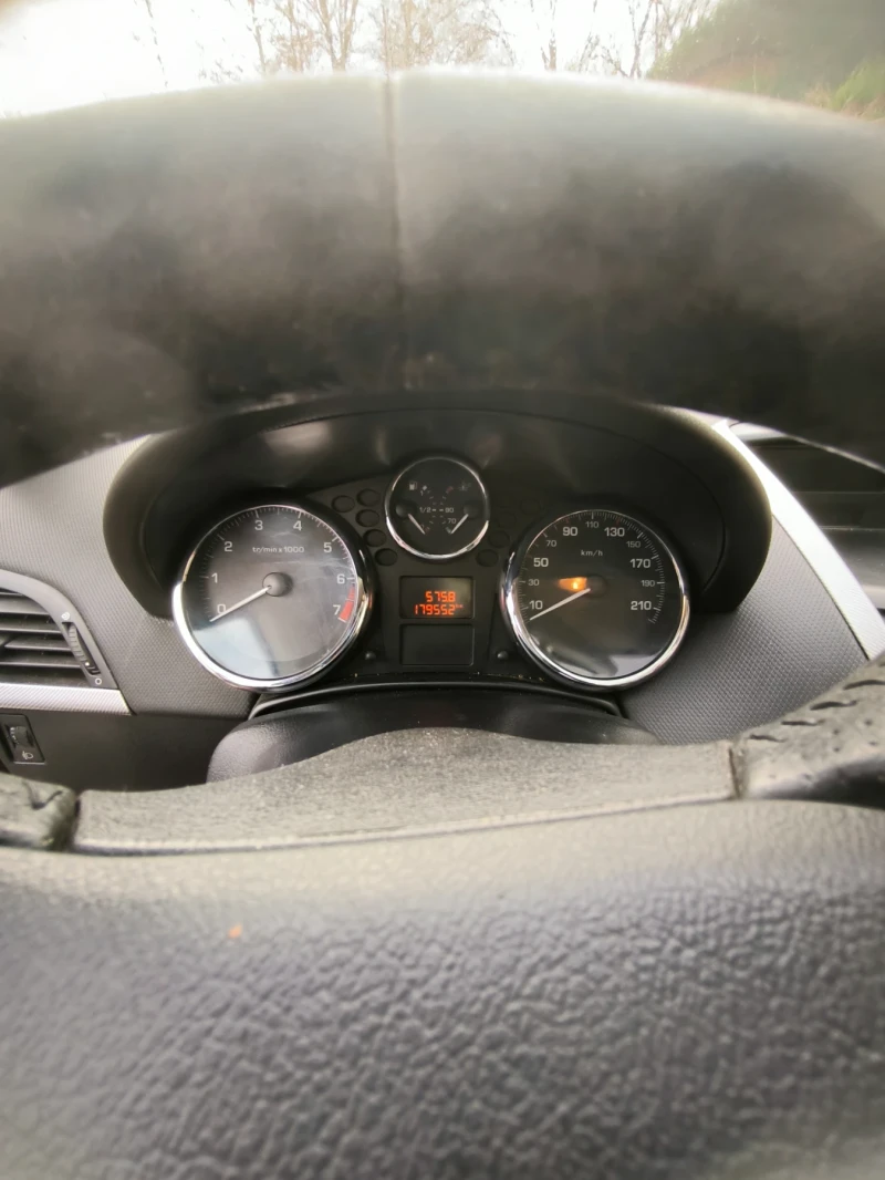 Peugeot 207 Facelift , снимка 14 - Автомобили и джипове - 52478617