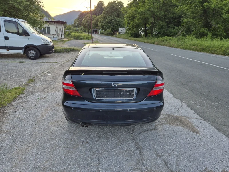 Mercedes-Benz C 180 Автоматик, снимка 4 - Автомобили и джипове - 50527210