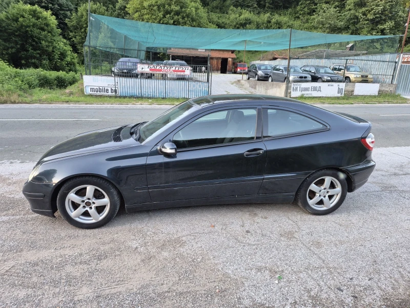 Mercedes-Benz C 180 Автоматик, снимка 3 - Автомобили и джипове - 50527210