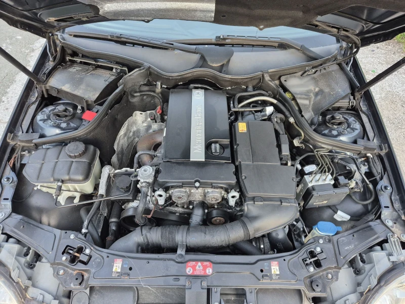 Mercedes-Benz C 180 Автоматик, снимка 11 - Автомобили и джипове - 50527210
