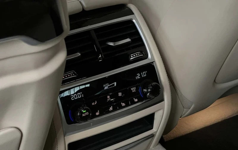 BMW 760 iL V12 XDrive, снимка 13 - Автомобили и джипове - 51990613