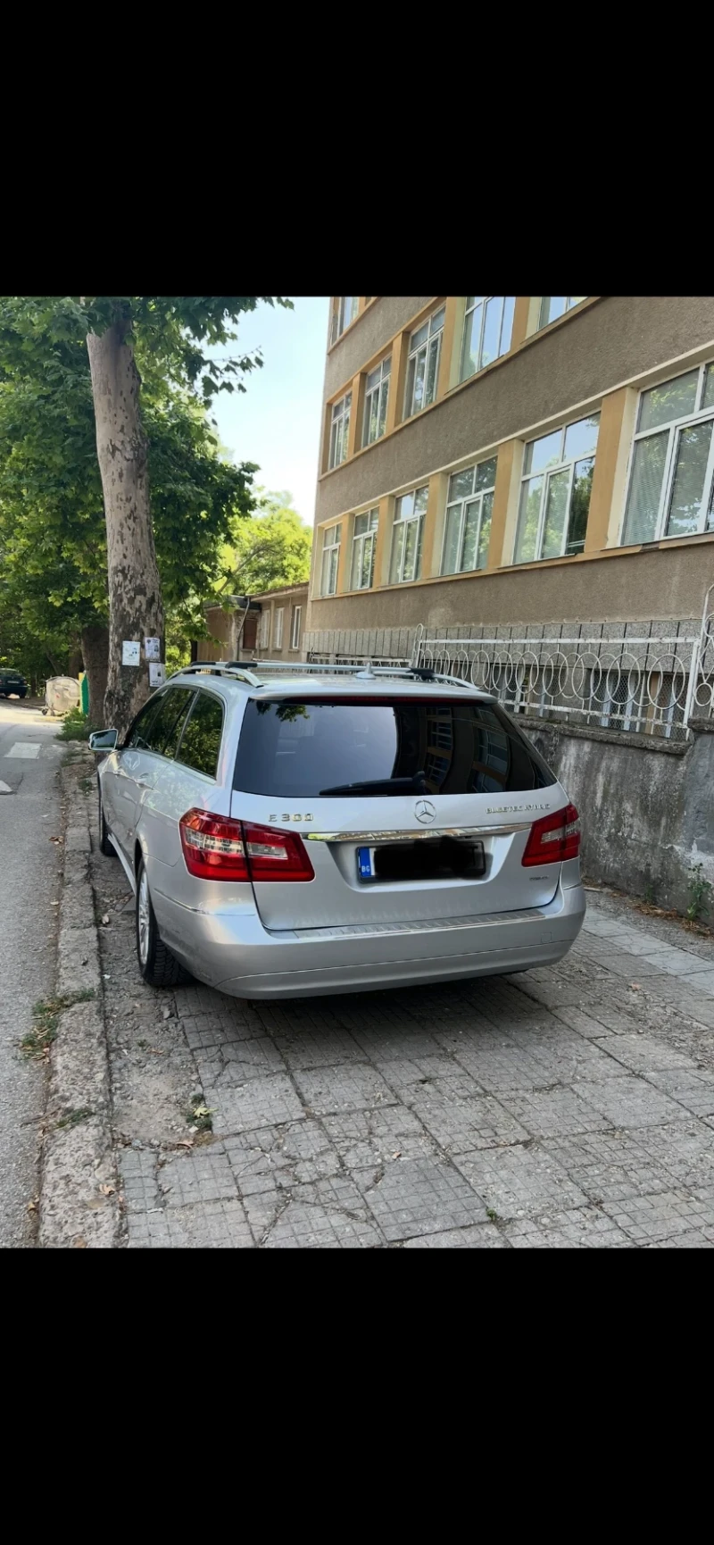 Mercedes-Benz E 300 bluetec hybrid, снимка 3 - Автомобили и джипове - 52642208