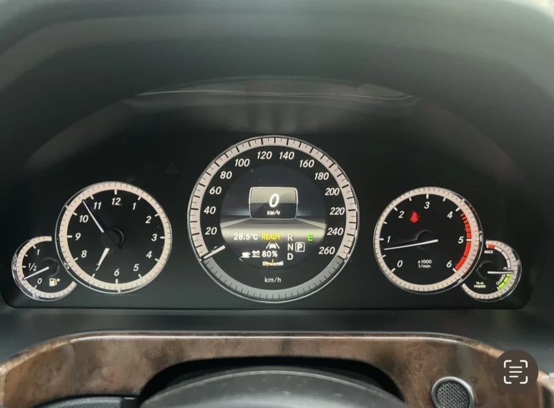 Mercedes-Benz E 300 bluetec hybrid, снимка 15 - Автомобили и джипове - 52642208