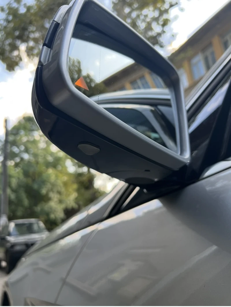 Mercedes-Benz E 300 bluetec hybrid, снимка 11 - Автомобили и джипове - 52642208