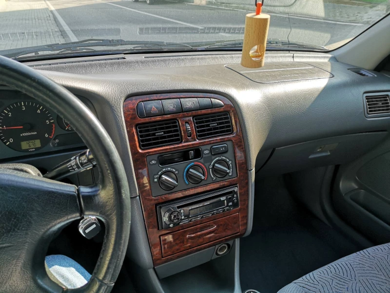 Toyota Avensis T22, снимка 2 - Автомобили и джипове - 52791130