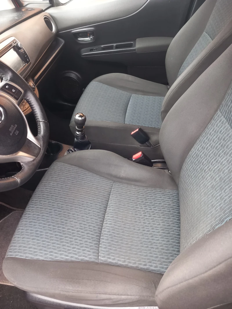 Toyota Yaris 1.4D-4D , снимка 7 - Автомобили и джипове - 52856678