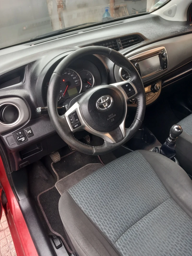 Toyota Yaris 1.4D-4D , снимка 6 - Автомобили и джипове - 52856678