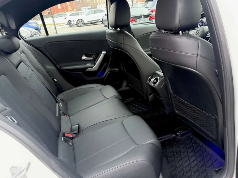 Mercedes-Benz A 220 * CARFAX * БЕЗ ПЪРВОНАЧАЛНА ВНОСКА, снимка 14 - Автомобили и джипове - 53102743