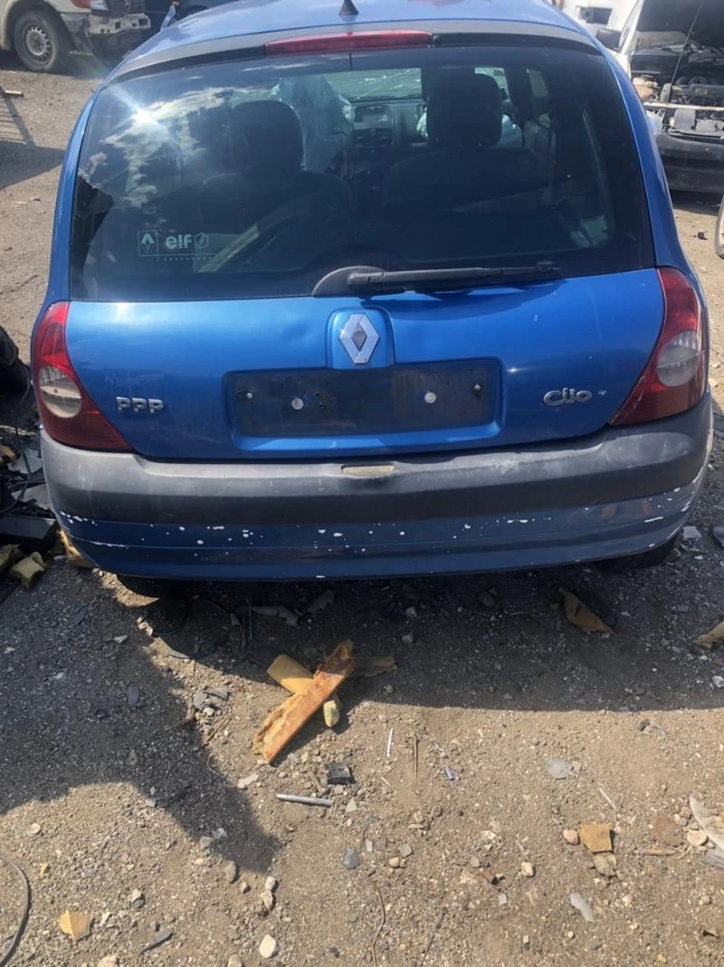 Renault Clio 1.5, снимка 3 - Автомобили и джипове - 33896954