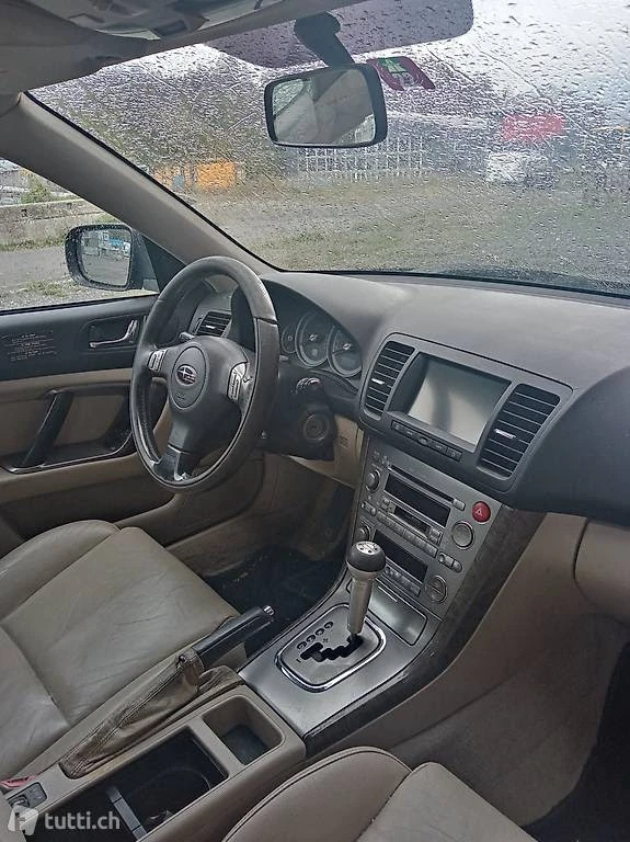 Subaru Outback 2,5. 3,0, снимка 4 - Автомобили и джипове - 40136797