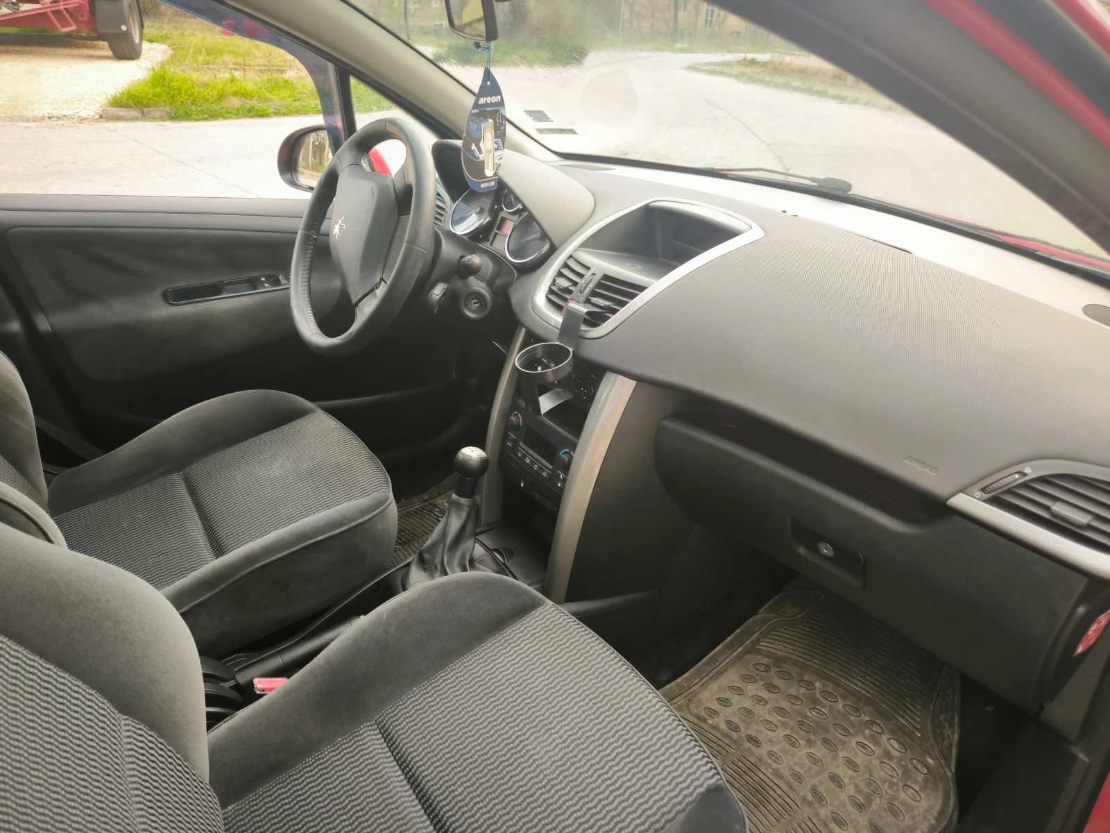 Peugeot 207 Facelift  - изображение 10