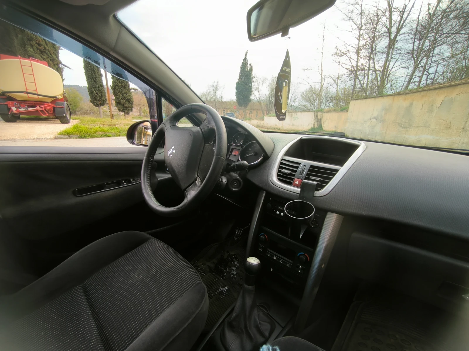 Peugeot 207 Facelift  | Mobile.bg   11