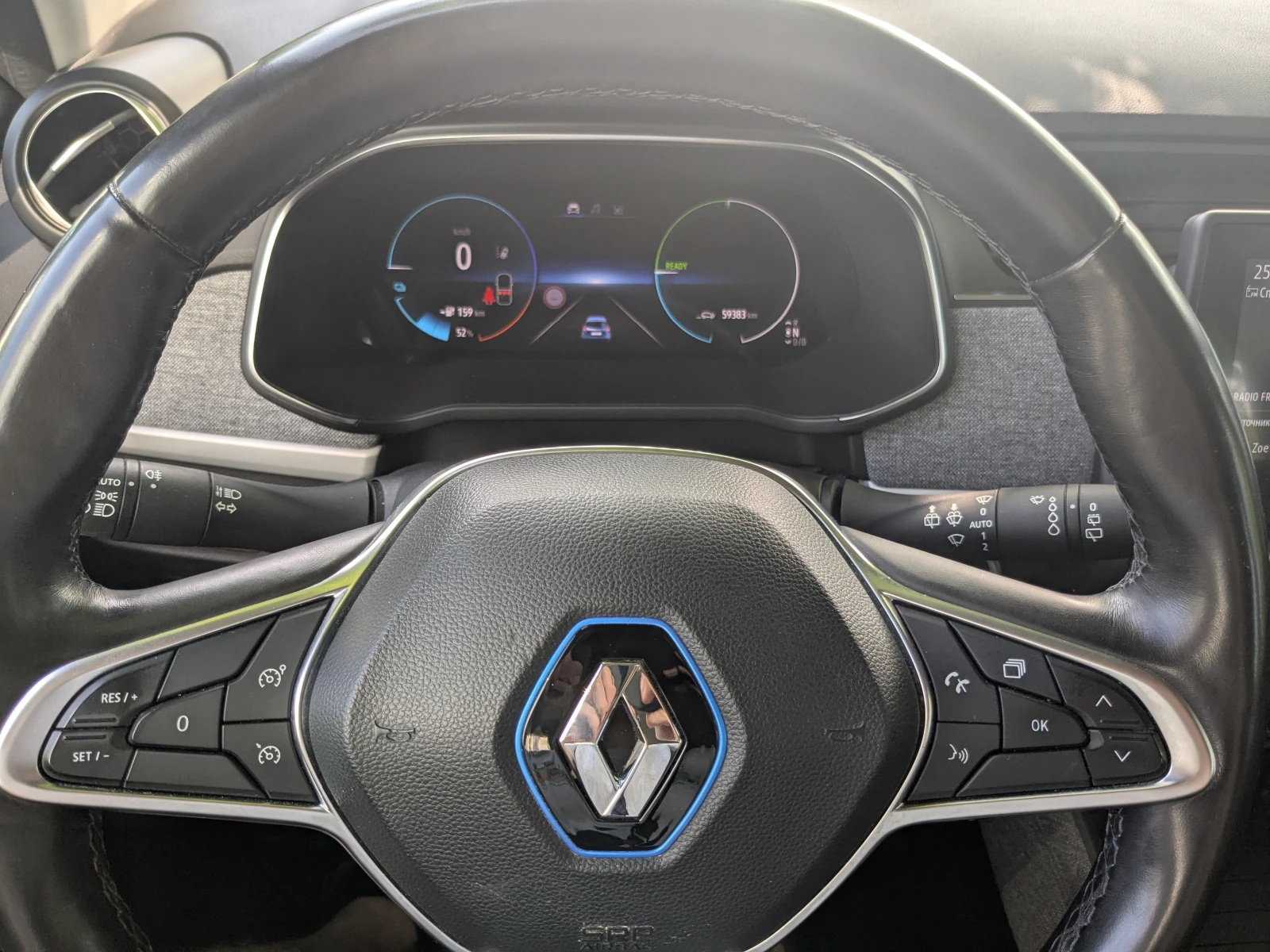 Renault Zoe Z.E.50 - изображение 8