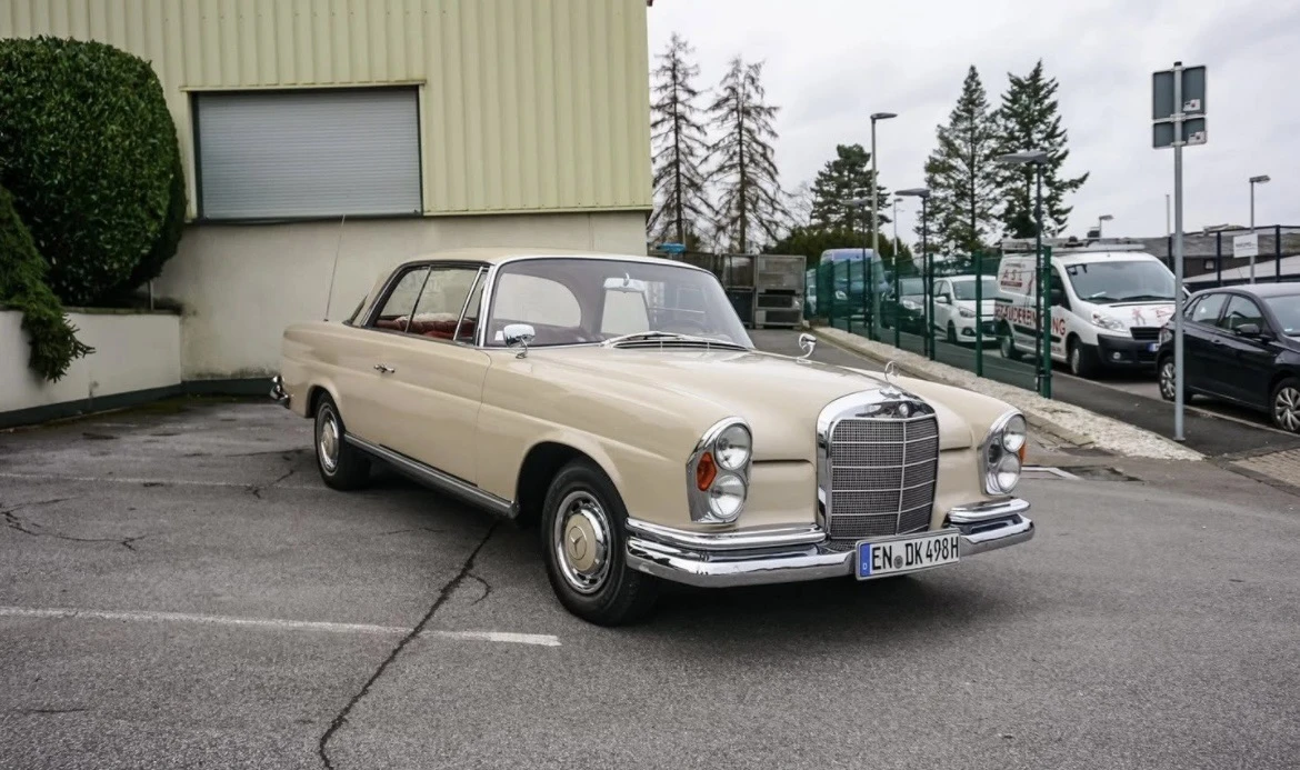 Mercedes-Benz 111 1963 - изображение 4