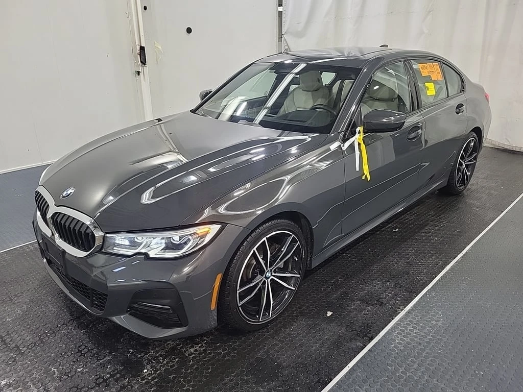 BMW 330 xDrive * M-Sport * Head-Up-Display * CARFAX *  | Mobile.bg � ����������� 1