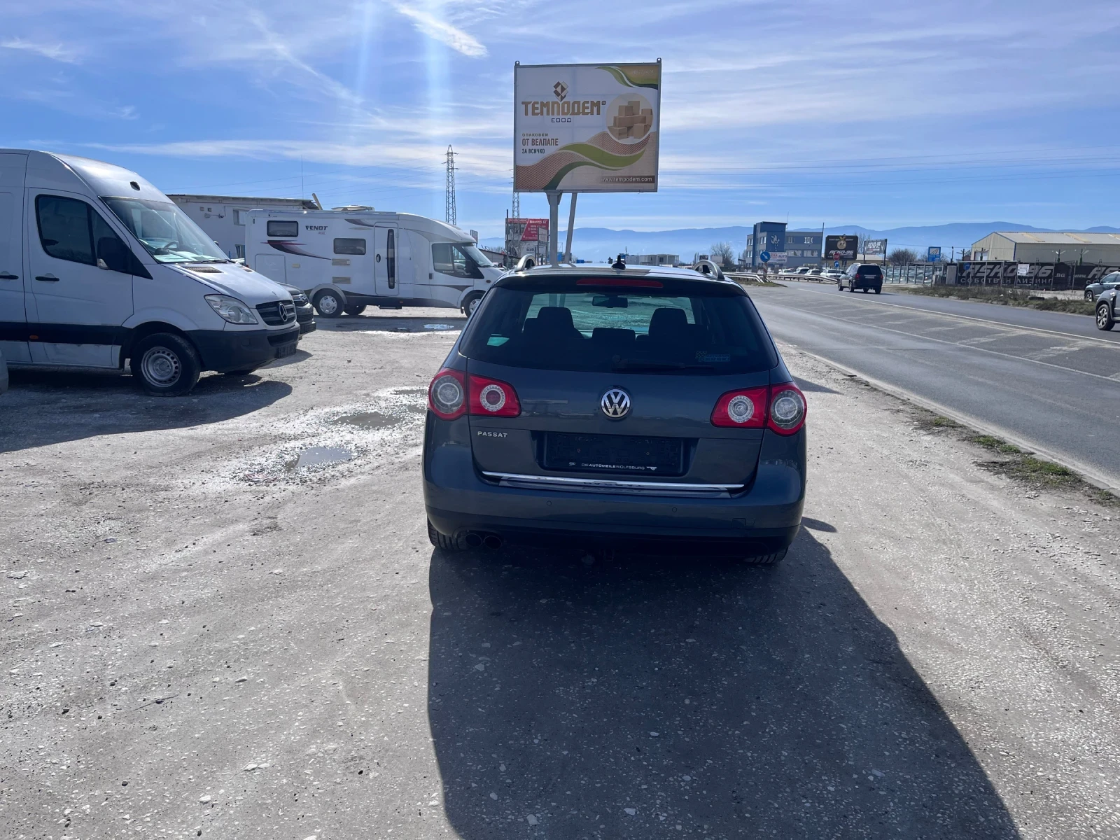 VW Passat 2.0TDI, снимка 5 - Автомобили и джипове - 53784989