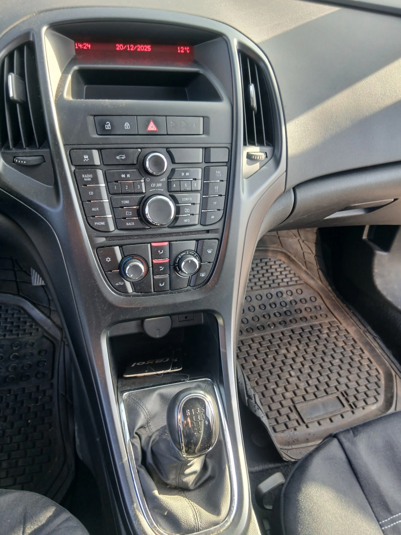 Opel Astra, снимка 8 - Автомобили и джипове - 53934795