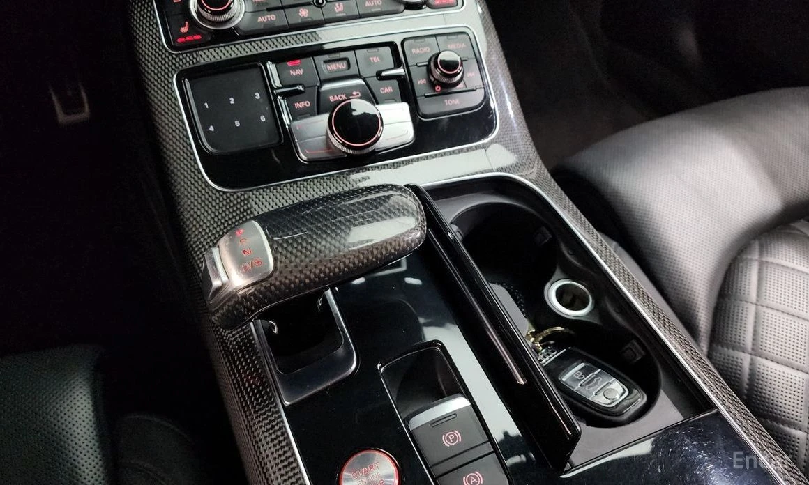 Audi S8 CARBON* B&O* DISTRONIC* 360 CAM* ОБДУХВАНЕ* КЕЙЛЕС, снимка 14 - Автомобили и джипове - 53986324