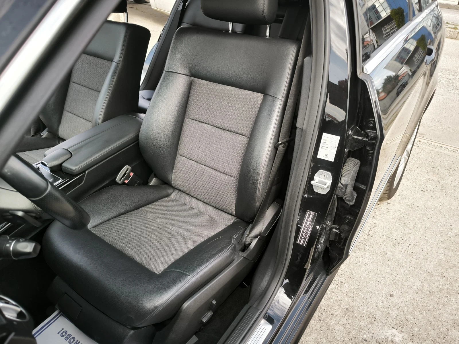 Mercedes-Benz E 200 2.2cdi automatic , снимка 8 - Автомобили и джипове - 54045539