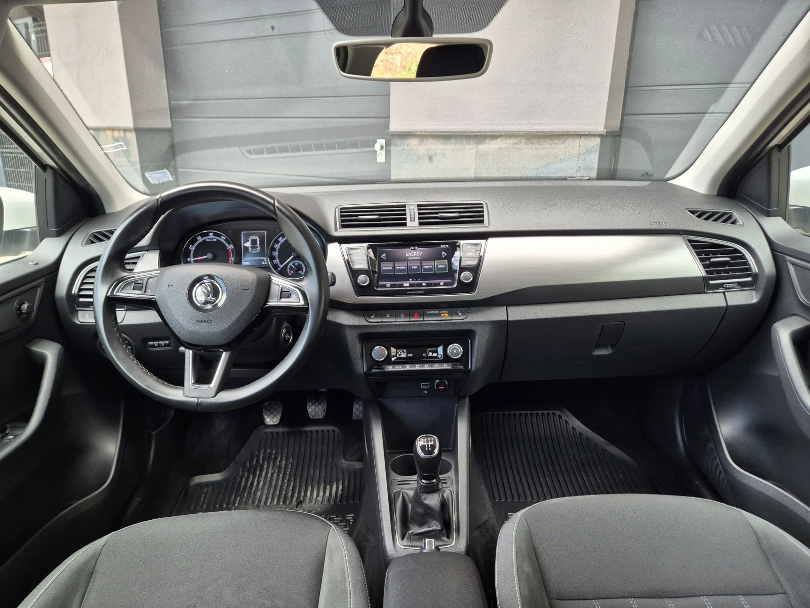 Skoda Fabia, снимка 7 - Автомобили и джипове - 54566826