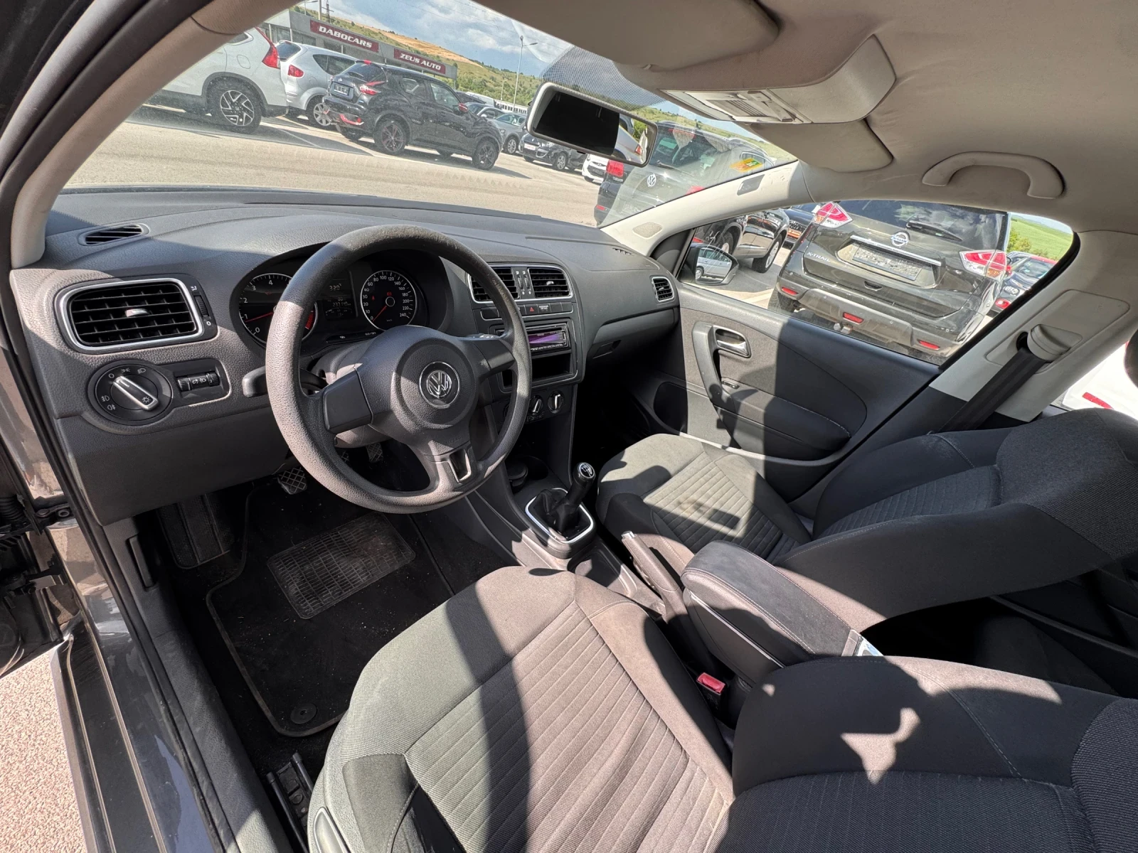 VW Polo, снимка 11 - Автомобили и джипове - 54692548