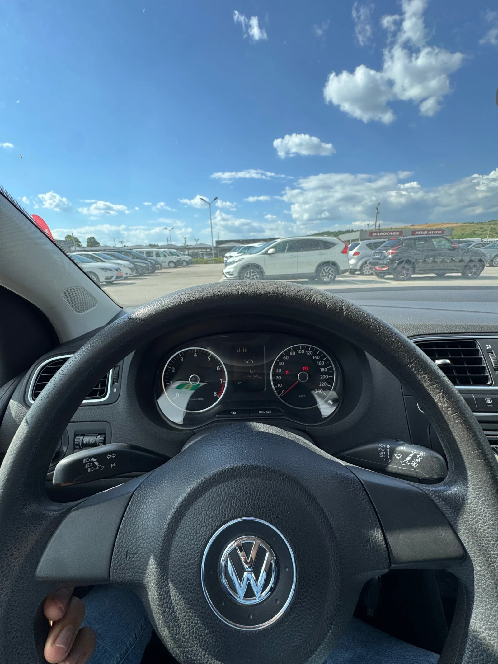 VW Polo, снимка 10 - Автомобили и джипове - 54692548