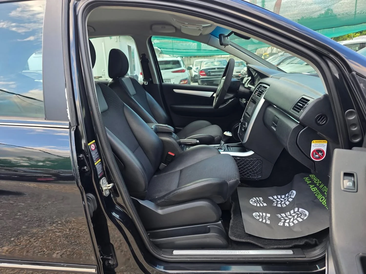 Mercedes-Benz B 200 2.0i 136K.C. / АВТОМАТ / КОЖА / ПОДГРЕВ / НАВИ, снимка 10 - Автомобили и джипове - 54965620