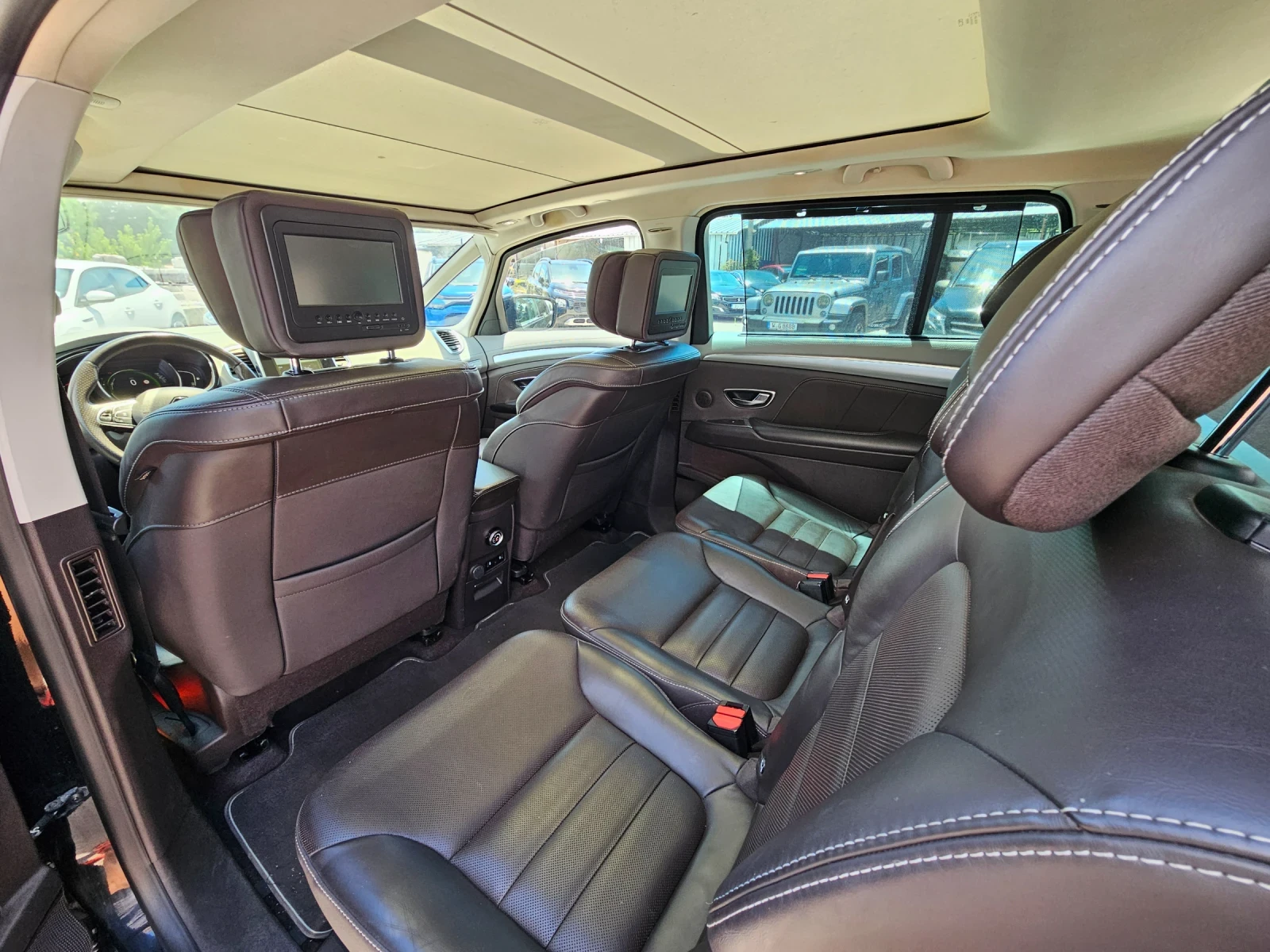 Renault Espace 1.6DCI INITIALe, снимка 14 - Автомобили и джипове - 55278633