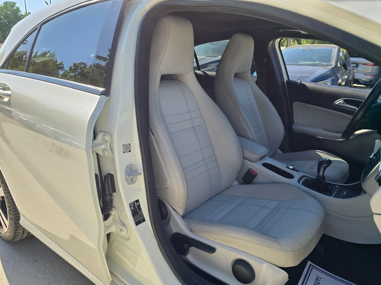 Mercedes-Benz A 160 CDI 90к.с Панорама Топ състояние , снимка 12 - Автомобили и джипове - 55478151