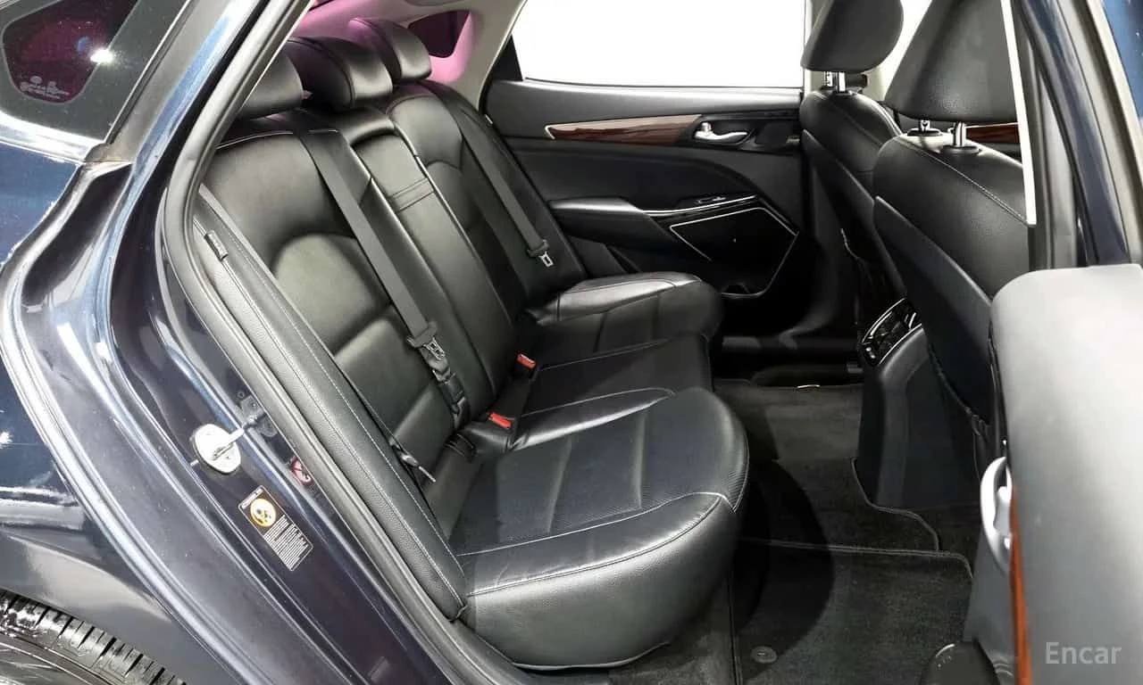 Kia K7 * 2.2 Diesel Prestige * ЦЕНА ДО БГ, снимка 12 - Автомобили и джипове - 55625161
