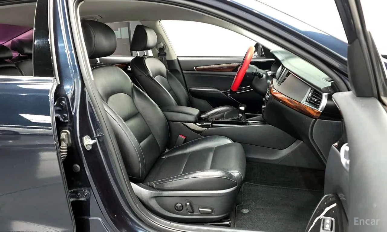 Kia K7 * 2.2 Diesel Prestige * ЦЕНА ДО БГ, снимка 11 - Автомобили и джипове - 55625161