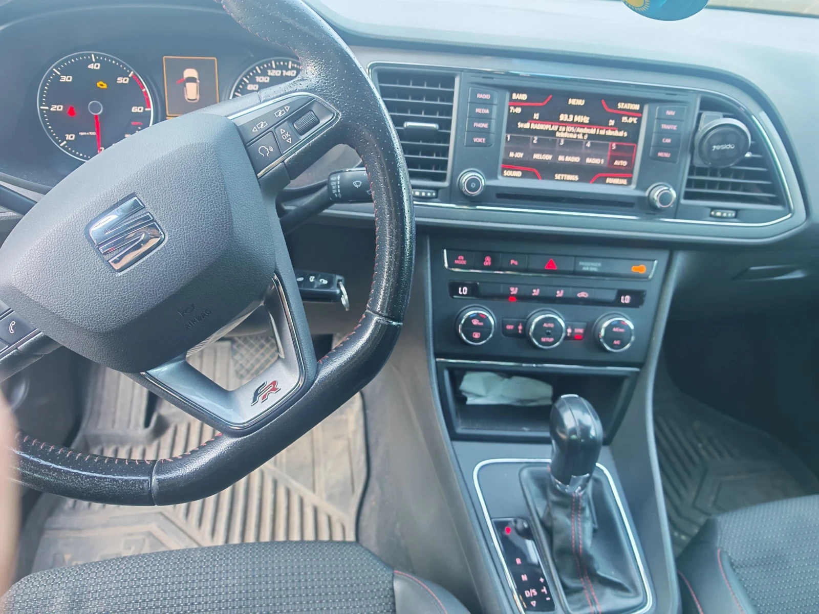 Seat Leon FR, снимка 3 - Автомобили и джипове - 55732284