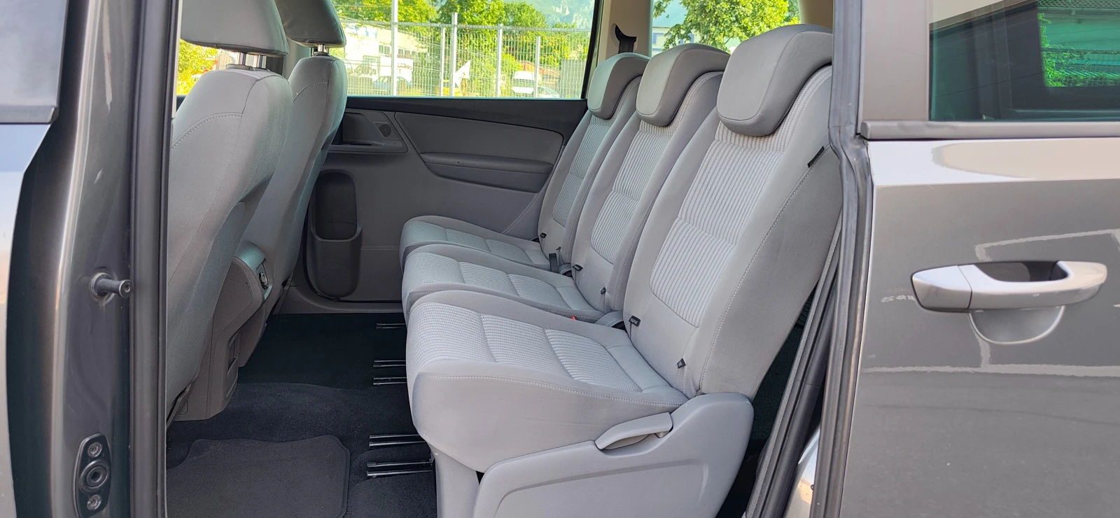 Seat Alhambra 2.0 TDI 140к.с, снимка 13 - Автомобили и джипове - 55947285