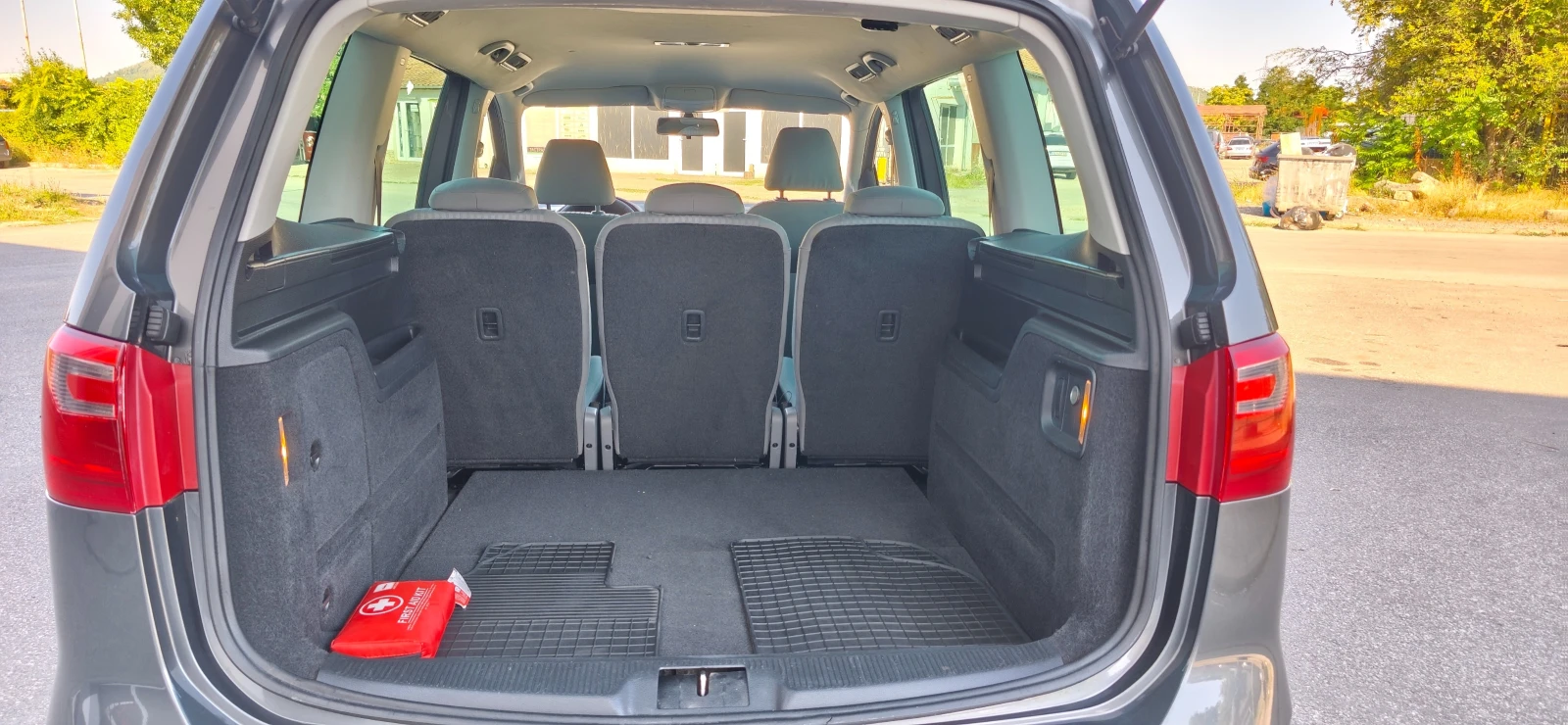 Seat Alhambra 2.0 TDI 140к.с, снимка 16 - Автомобили и джипове - 55947285