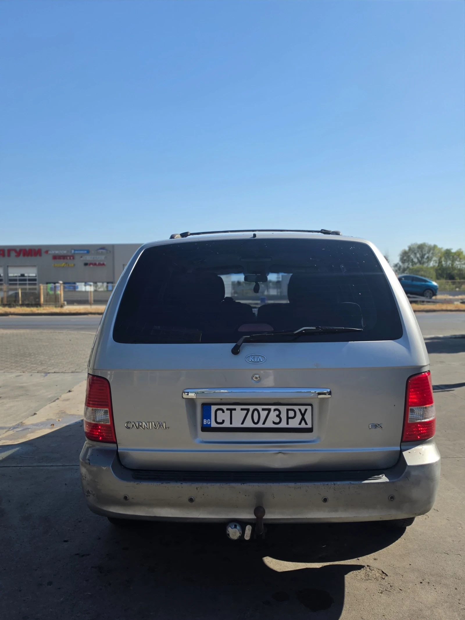 Kia Carnival 2.9CDTI 6 Местна-Климатроник , снимка 5 - Автомобили и джипове - 56021866