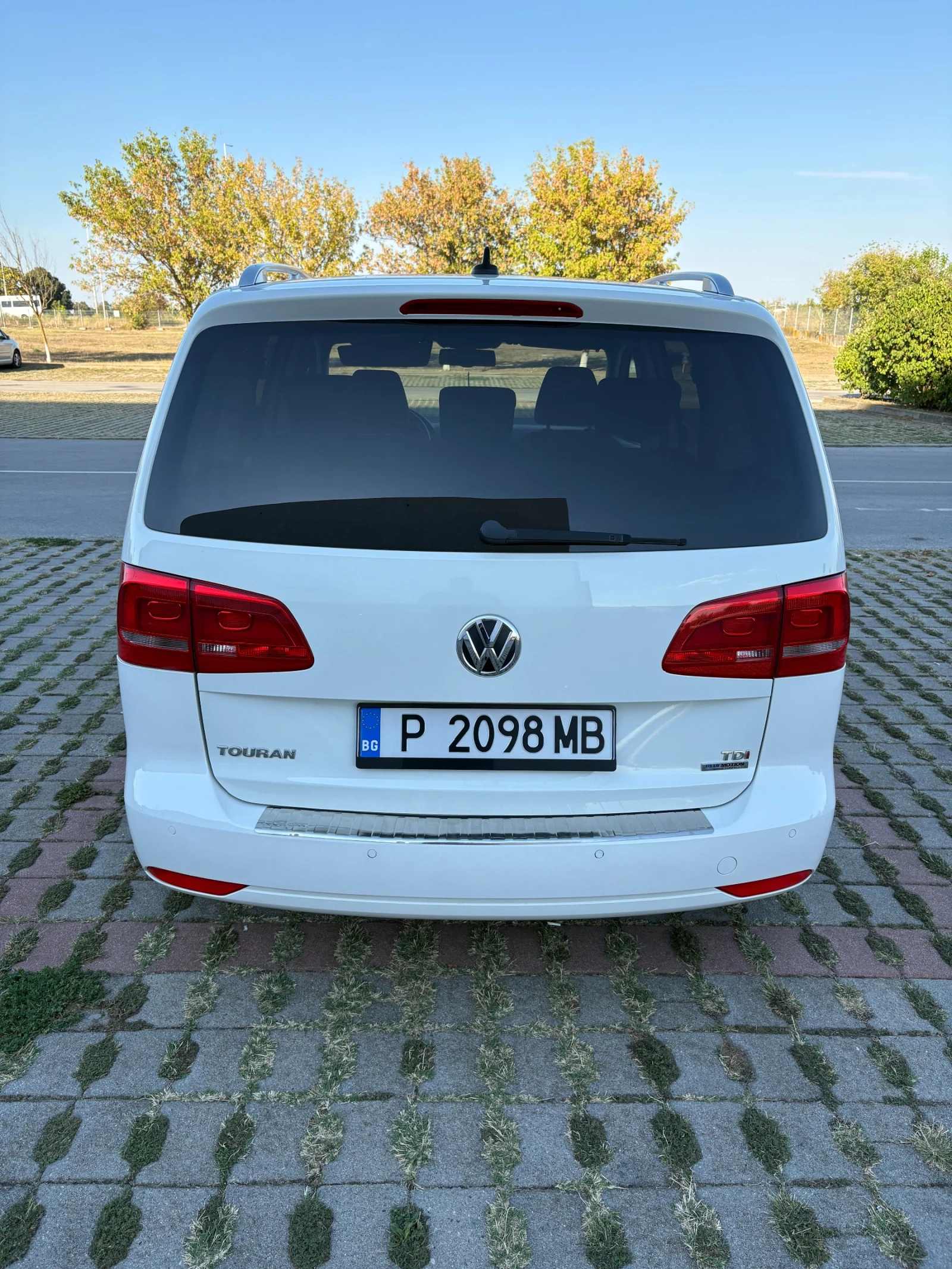 VW Touran, снимка 2 - Автомобили и джипове - 56131922