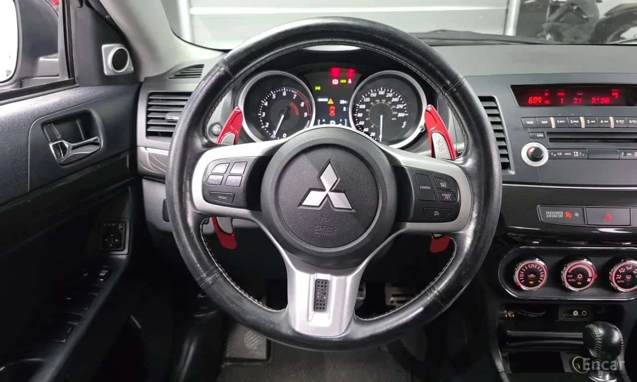 Mitsubishi Lancer EVOLUTION/10th/КОЖА/ПОДГРЕВ/ФИНАНСИРАНЕ, снимка 12 - Автомобили и джипове - 56166155
