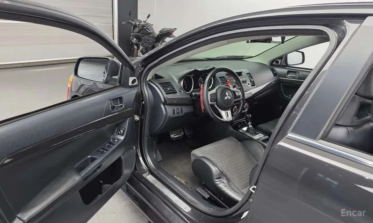 Mitsubishi Lancer EVOLUTION/10th/КОЖА/ПОДГРЕВ/ФИНАНСИРАНЕ, снимка 10 - Автомобили и джипове - 56166155