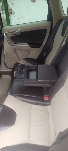 Volvo XC60 D5 AWD 2.4 - 9000 € / 17602.47 лв. - 16483086 12