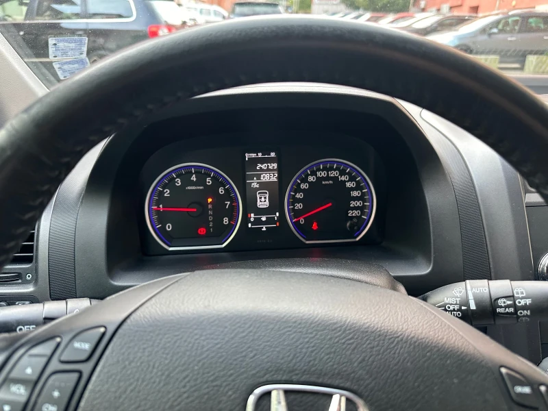 Honda Cr-v 4 Еко Категория Automatic 2 zone Clima 2.0i 150hp, снимка 10 - Автомобили и джипове - 47728983