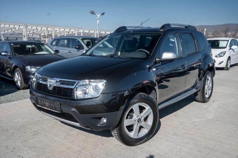 Dacia Duster 1.6* 105кс* бензин, снимка 2 - Автомобили и джипове - 49373532