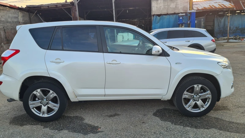 Toyota Rav4, снимка 4 - Автомобили и джипове - 52513012