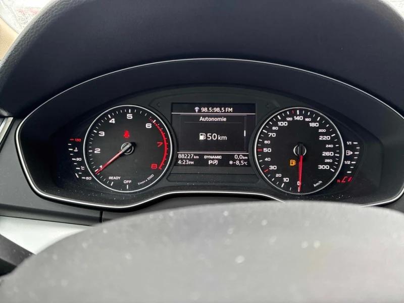 Audi Q5 * KOMFORT * CARFAX * , снимка 11 - Автомобили и джипове - 52877162