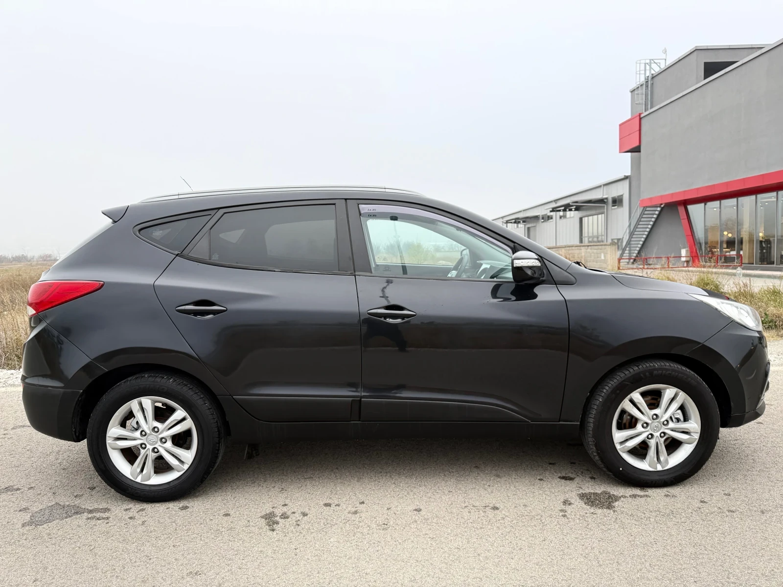 Hyundai IX35 2.0 CRDi / 4WD / NAVI / CAMERA / PARKTRONIC  | Mobile.bg   5