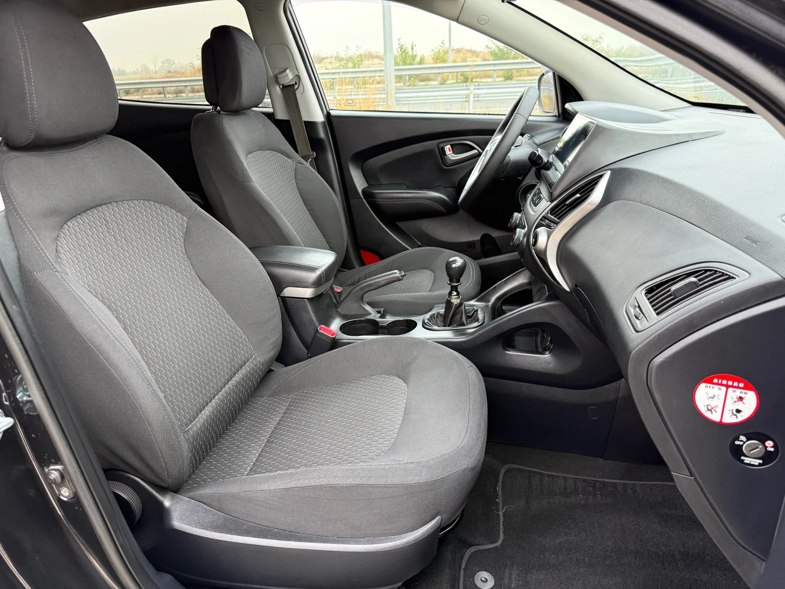 Hyundai IX35 2.0 CRDi / 4WD / NAVI / CAMERA / PARKTRONIC  | Mobile.bg   11