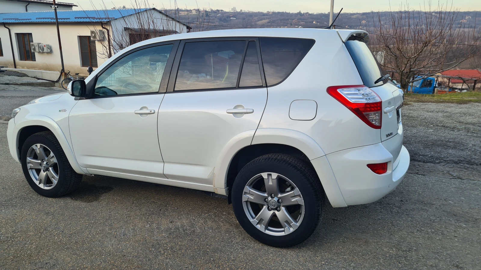 Toyota Rav4 2.2D4d avt | Mobile.bg � ����������� 5