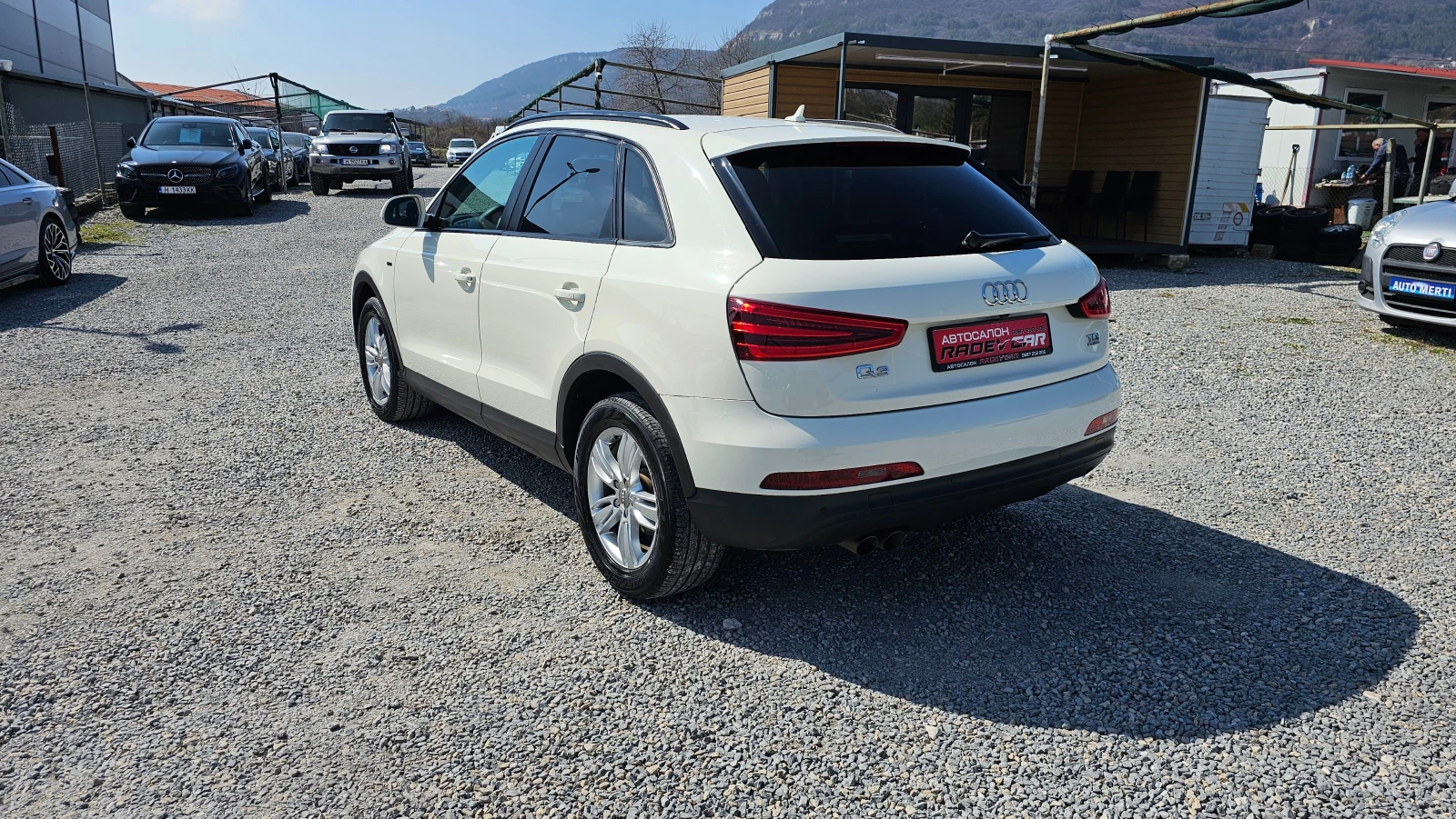 Audi Q3 2.0TDI S-LINE Avtomatik , снимка 3 - Автомобили и джипове - 53836701