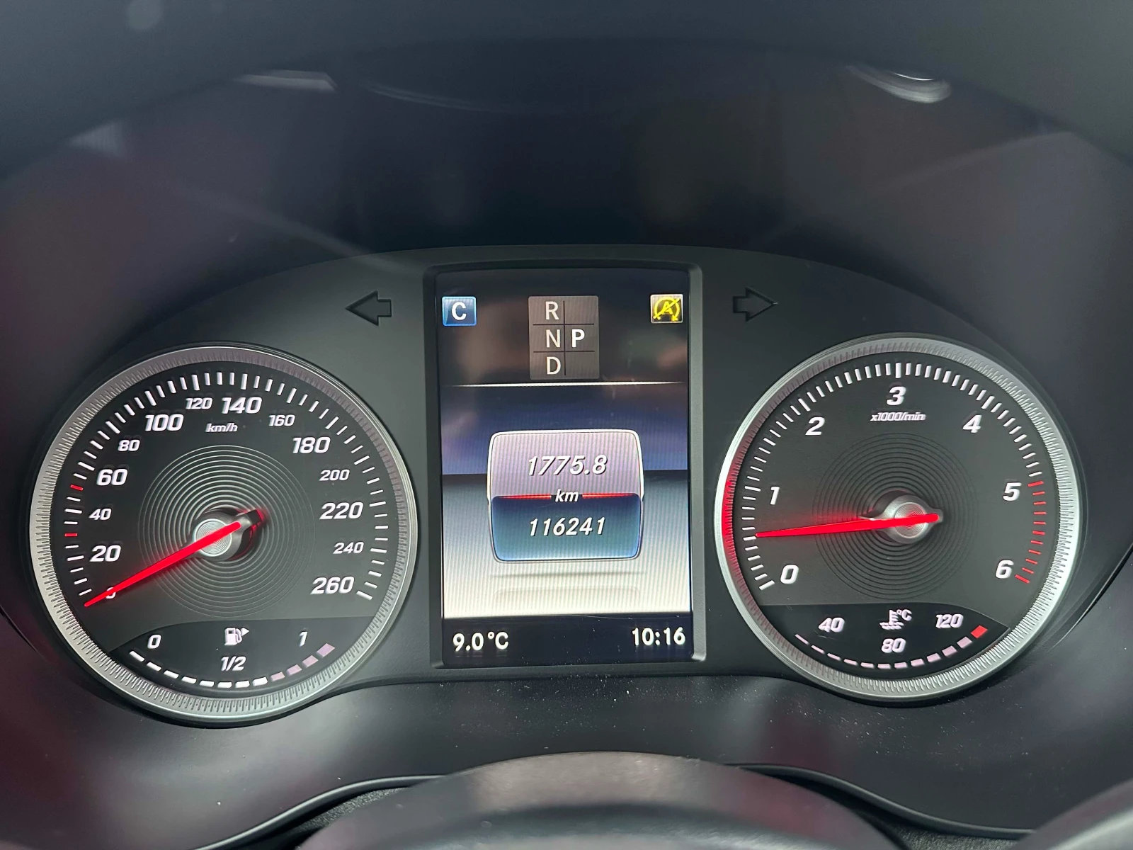 Mercedes-Benz GLC 350 4Matic, снимка 13 - Автомобили и джипове - 53894504