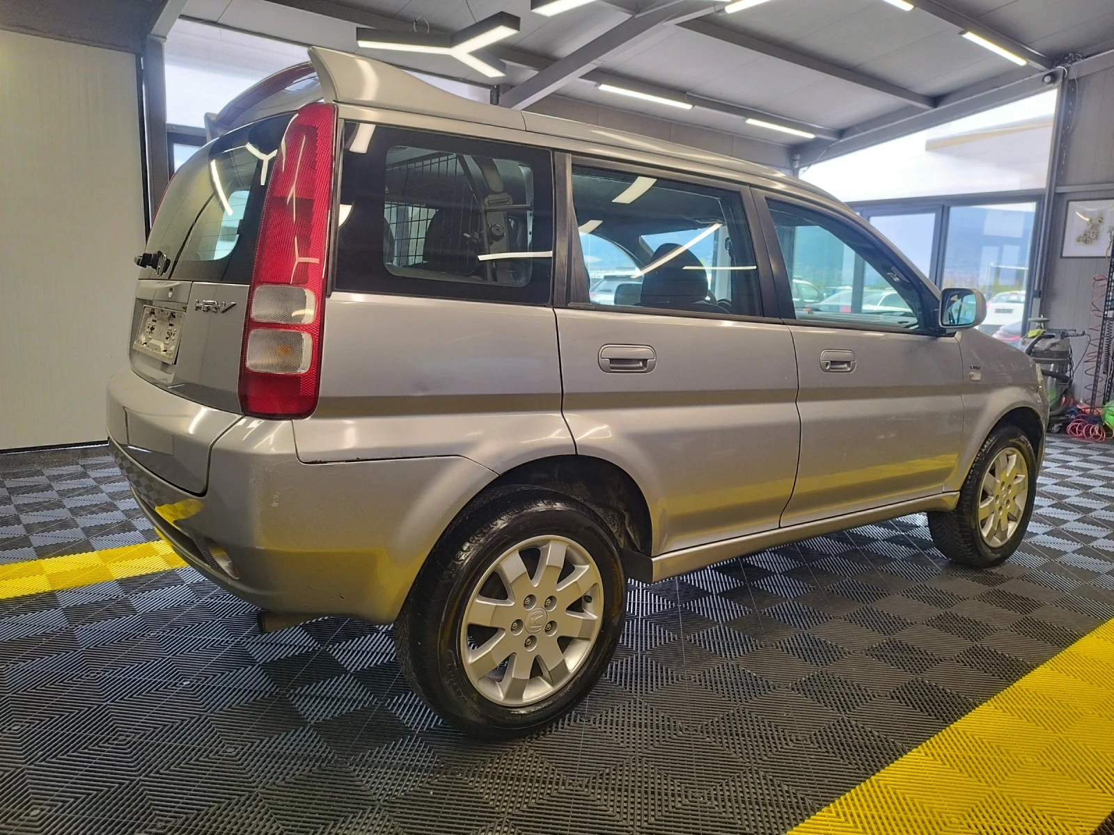 Honda Hr-v 1.6, снимка 5 - Автомобили и джипове - 54149625