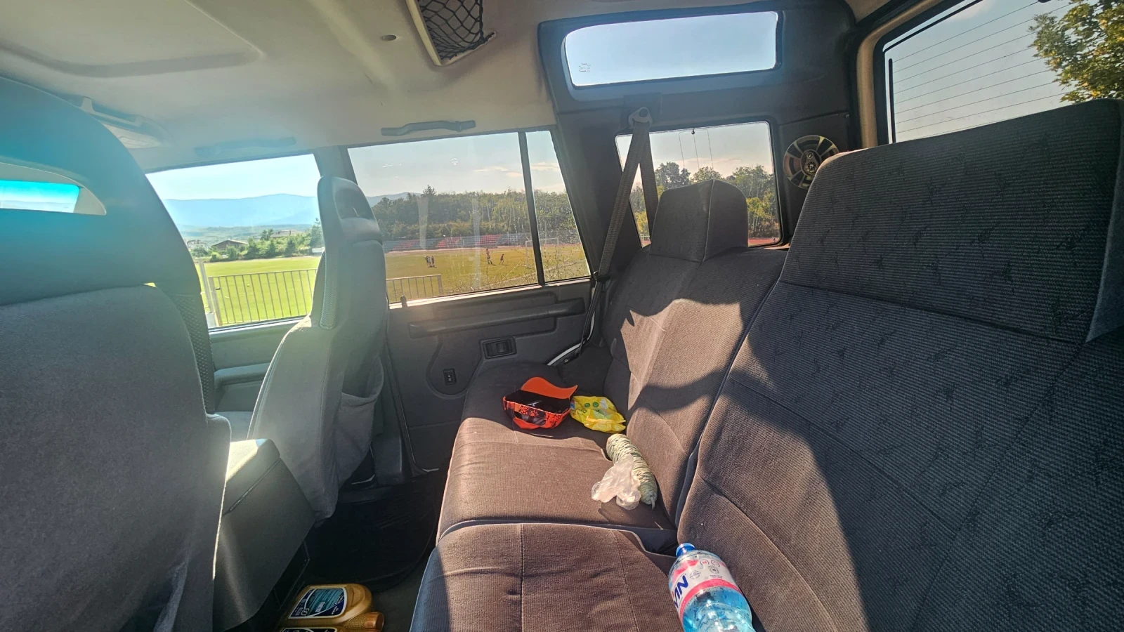 Land Rover Discovery, снимка 15 - Автомобили и джипове - 55052176